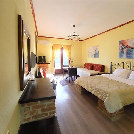 Hotel Loggas Sidhirokhórion Extérieur photo