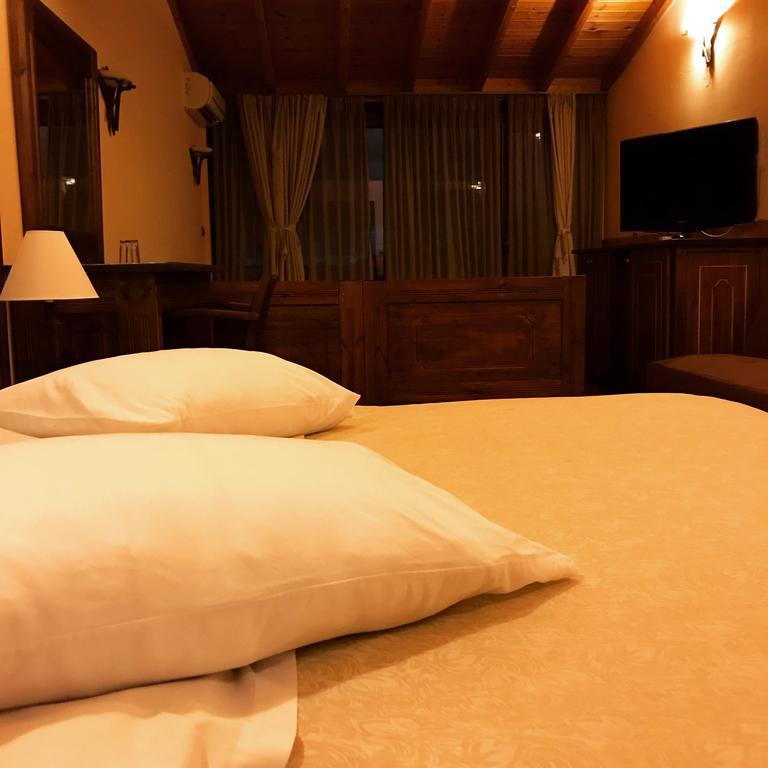 Hotel Loggas Sidhirokhórion Extérieur photo