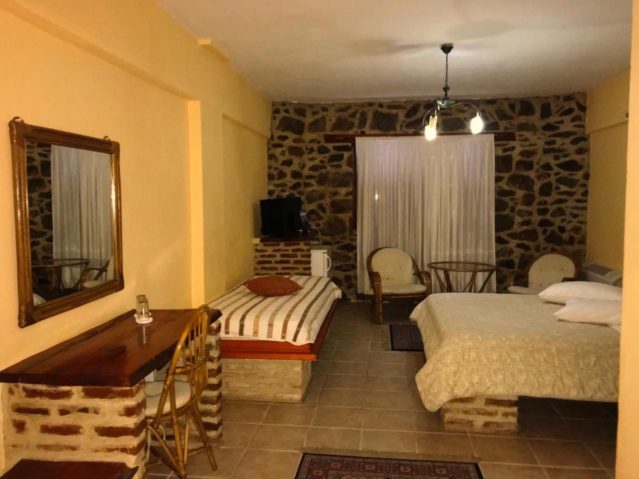 Hotel Loggas Sidhirokhórion Extérieur photo